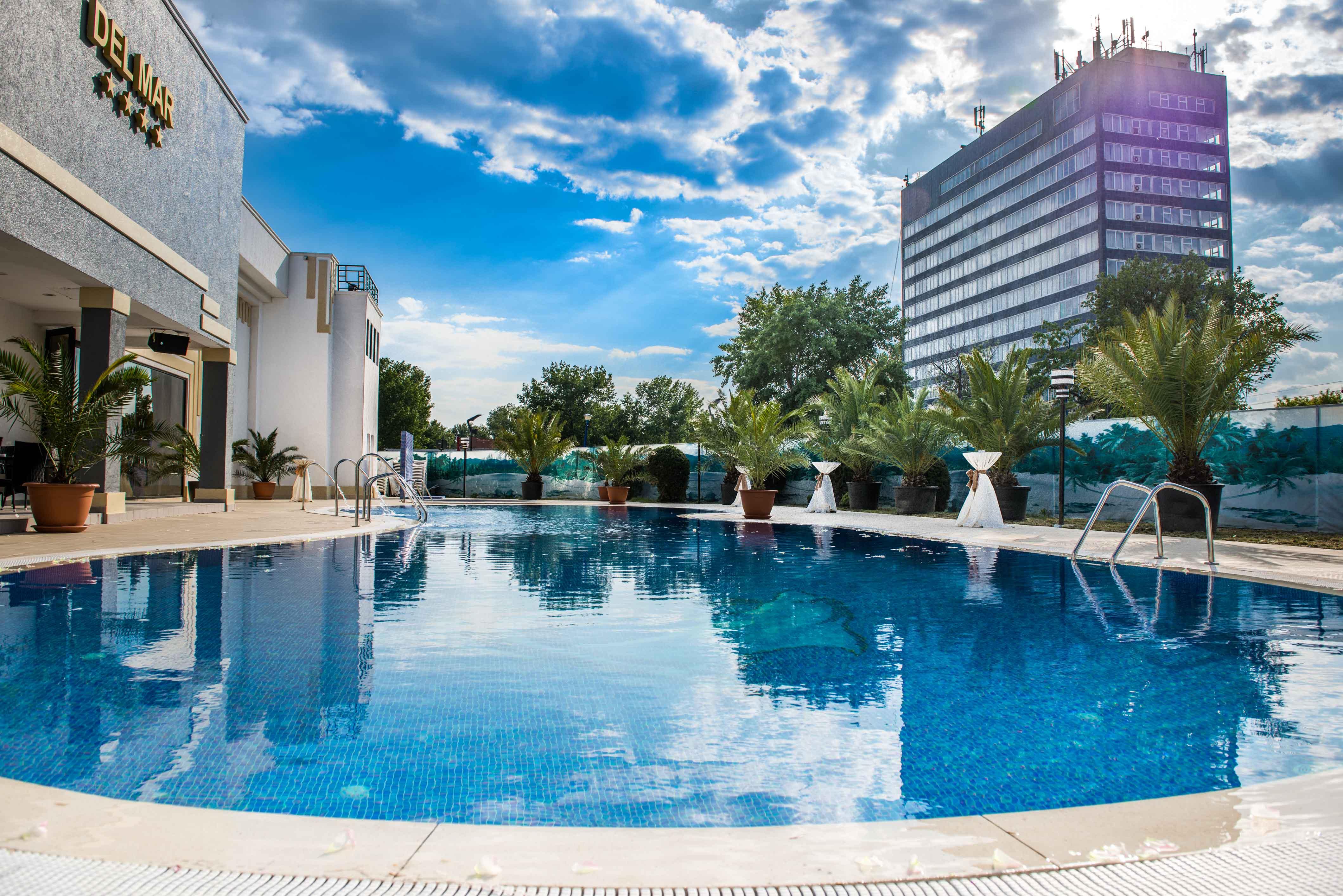 Hotel Del Mar & Conference Center Mamaia Exteriör bild